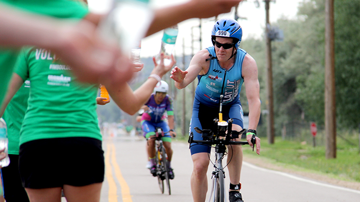 18120 Should You Drink Water To Thirst Blog 700×394 Triathlete Hydration Feed Zone