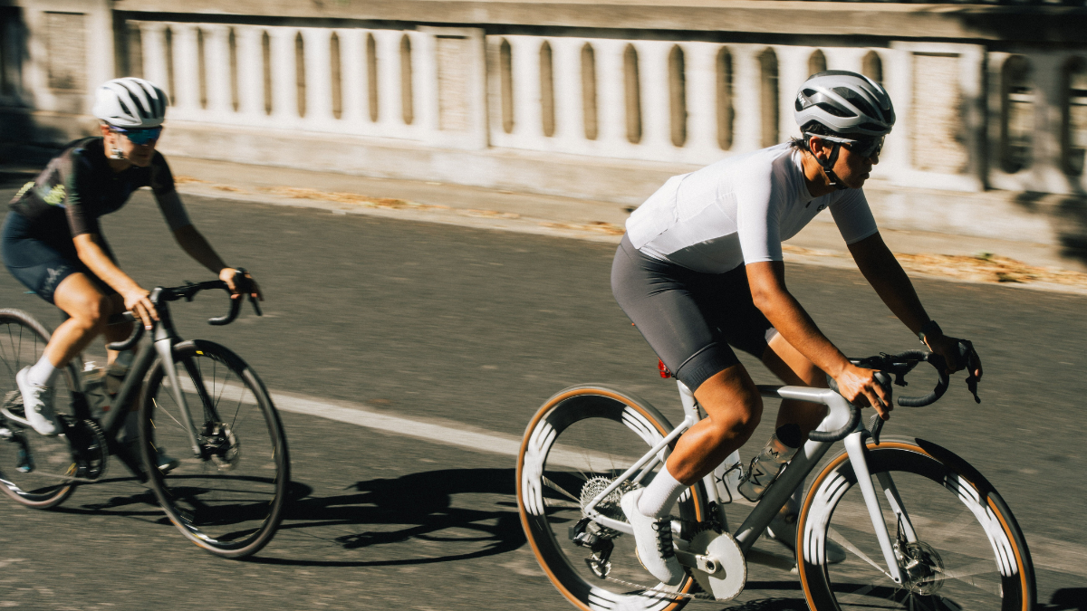 How To Use Vo2 Kinetics 2 Road Cyclists Riding On Street Doing Vo2 Max Workouts